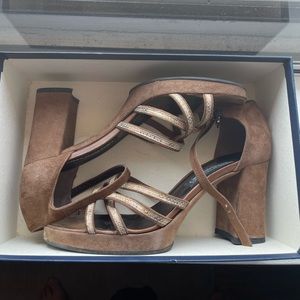 ANDREW STEVENS HEELED SANDALS - great condition, super cute, perfect for summer!